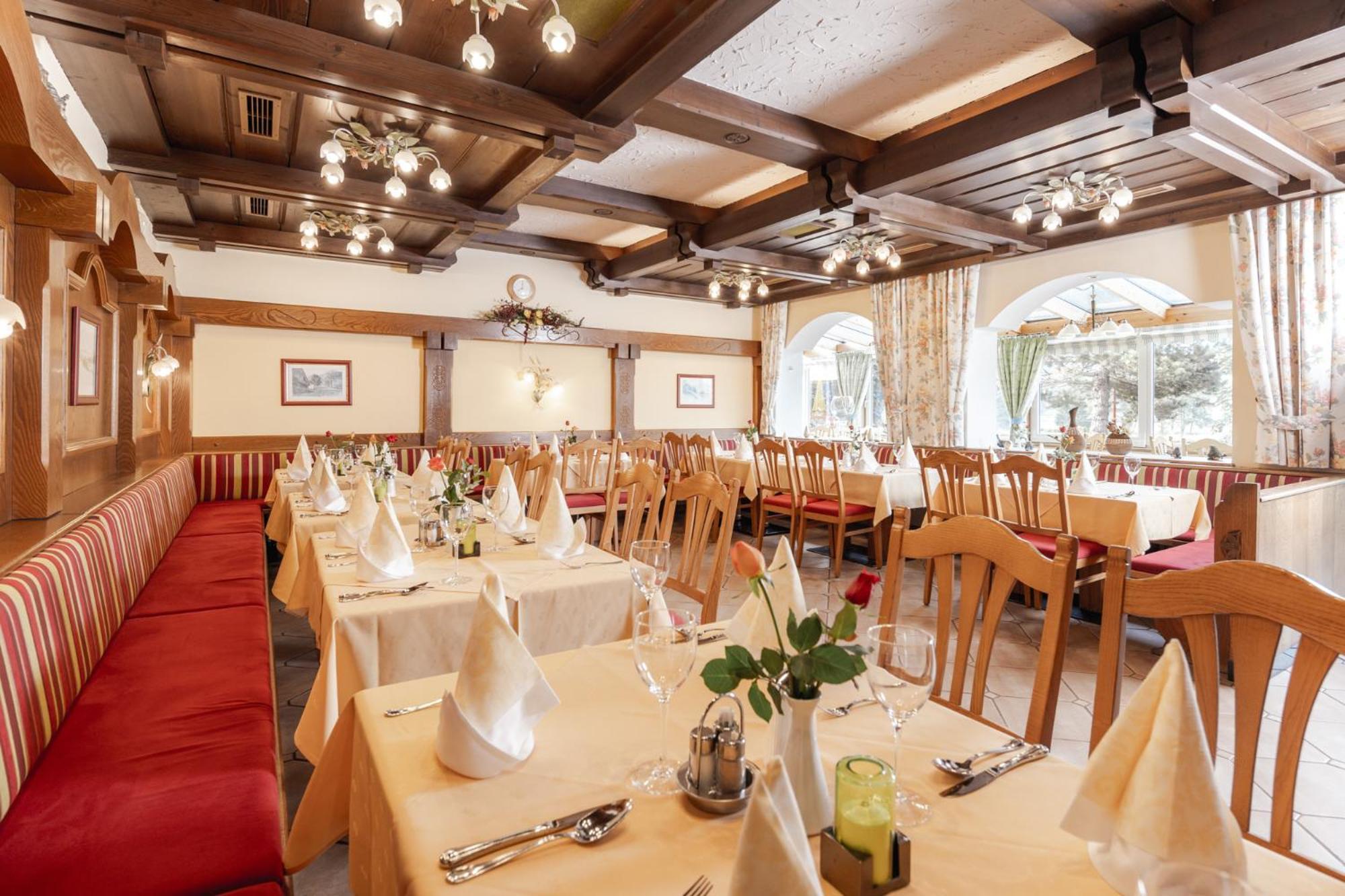 Landhotel Stofflerwirt Санкт-Михель  Экстерьер фото