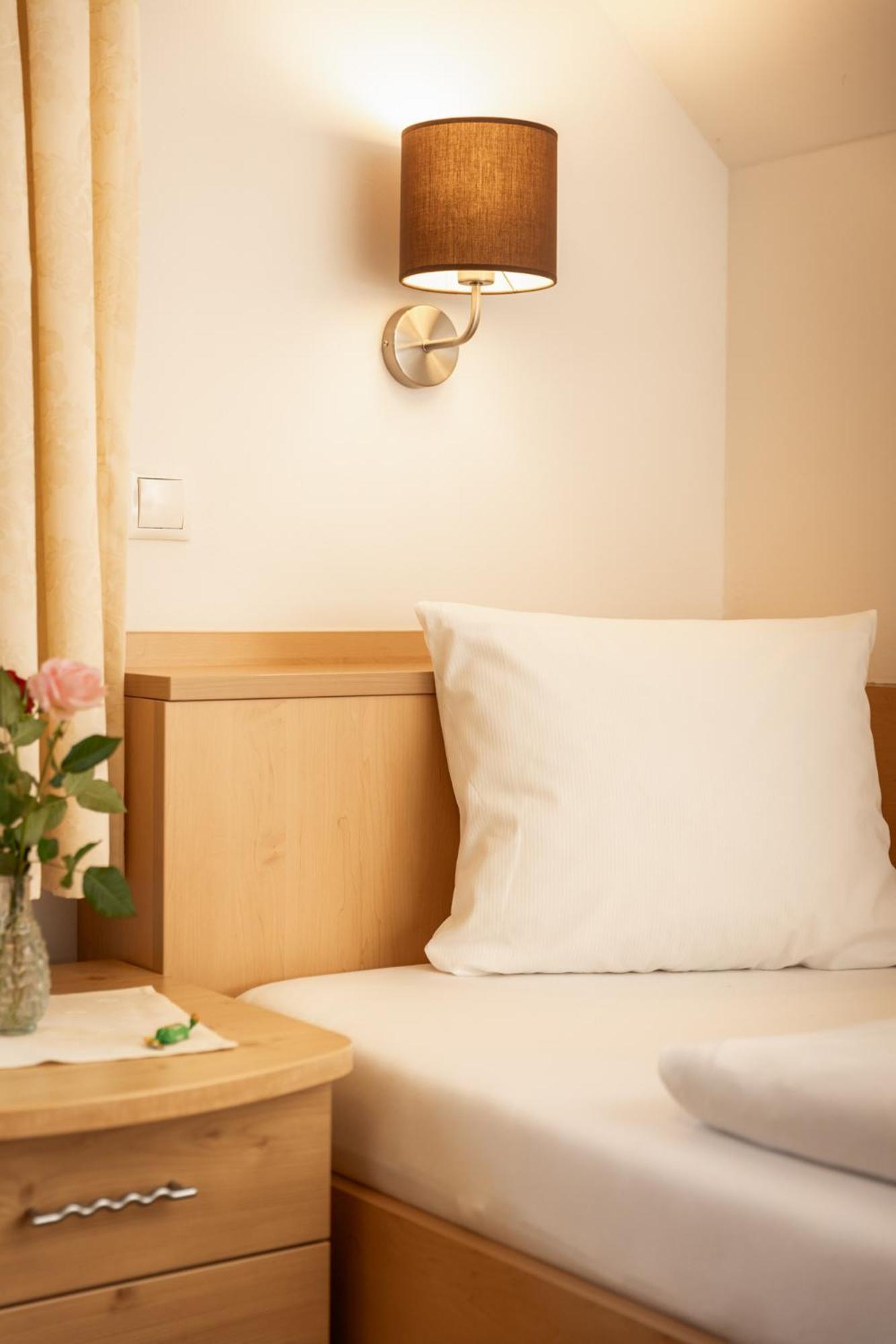 Landhotel Stofflerwirt Санкт-Михель  Экстерьер фото