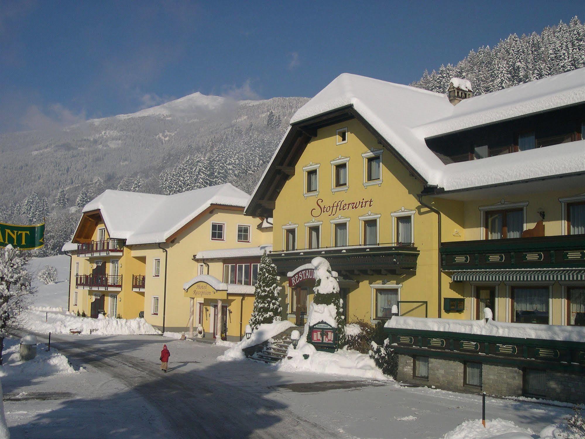 Landhotel Stofflerwirt Санкт-Михель  Экстерьер фото
