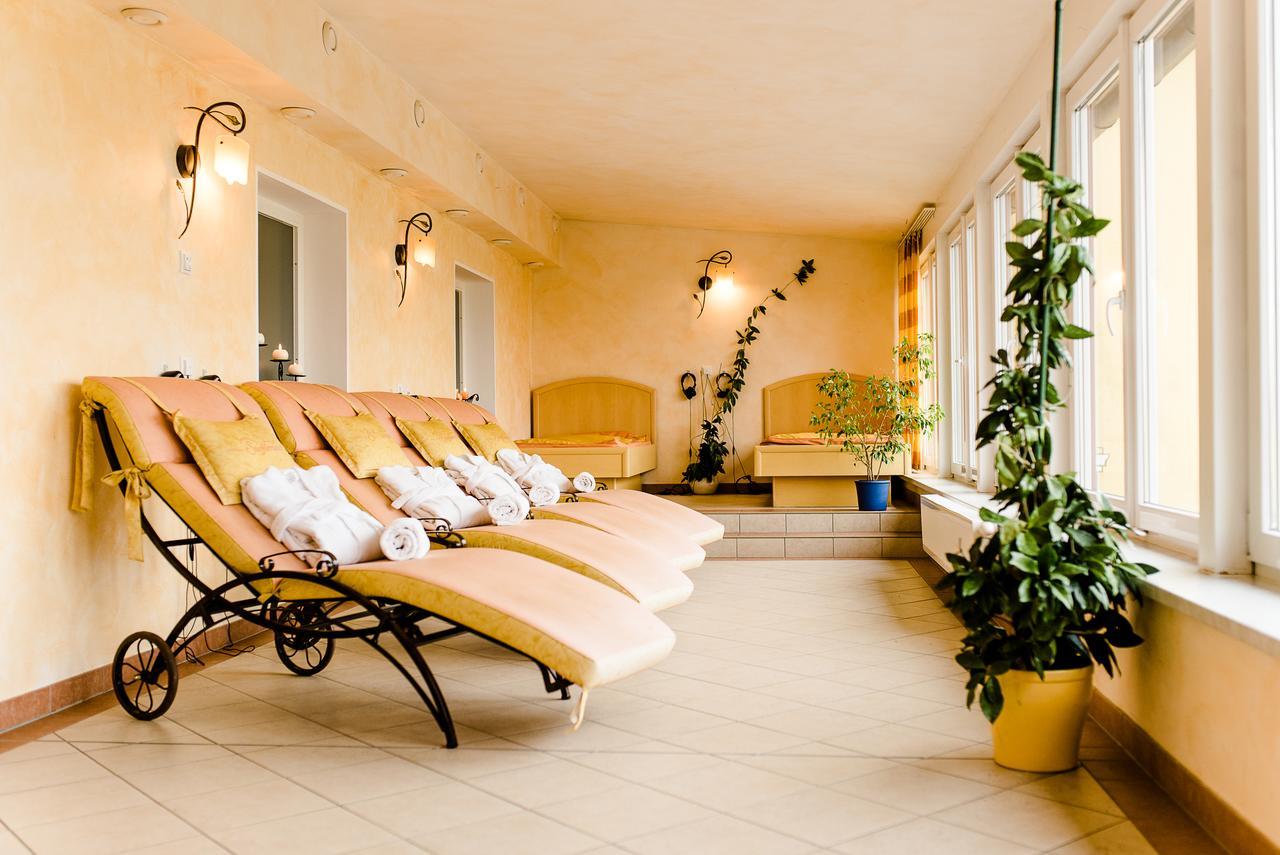 Landhotel Stofflerwirt Санкт-Михель  Экстерьер фото